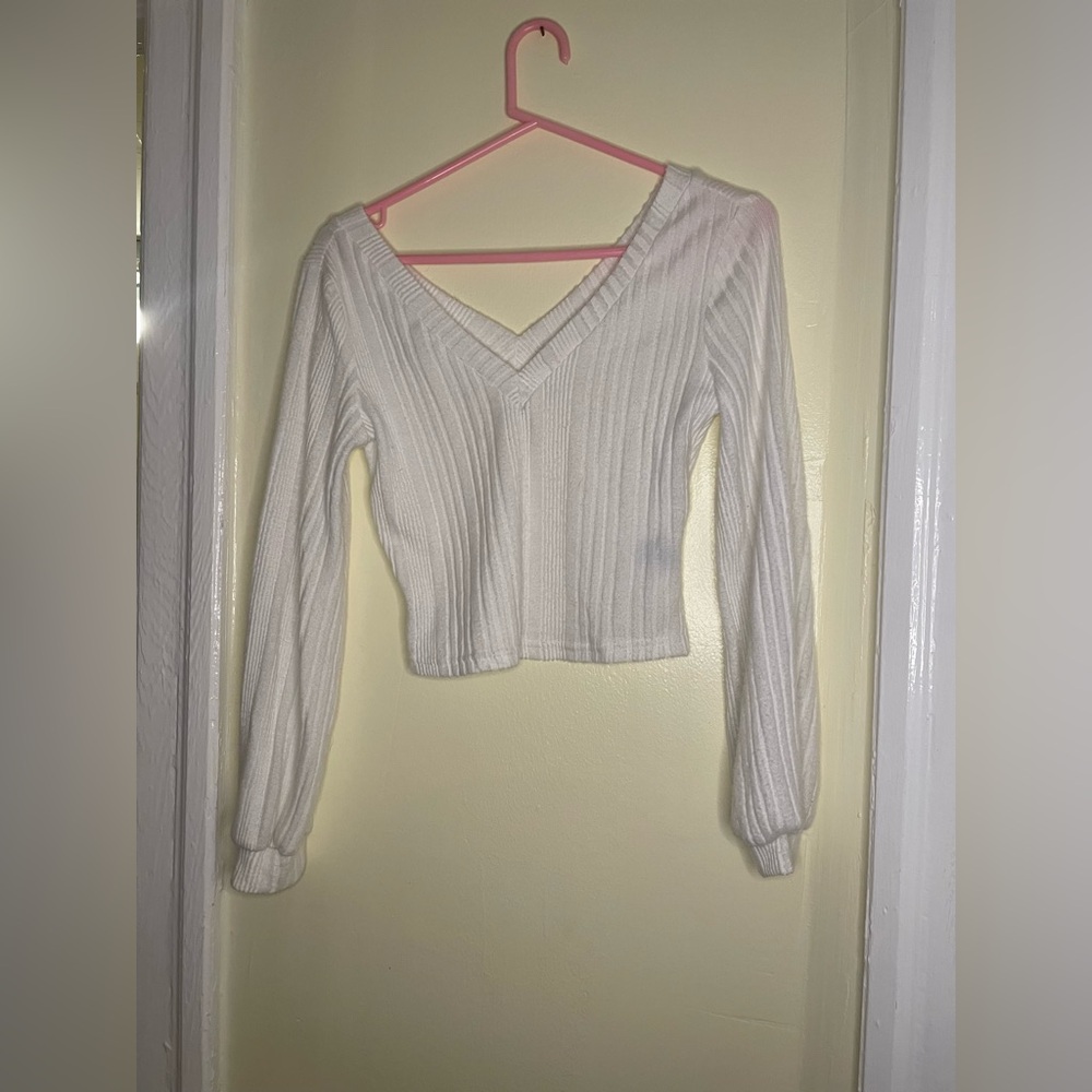 SHEIN White Ribbed V-Neck Crop Top